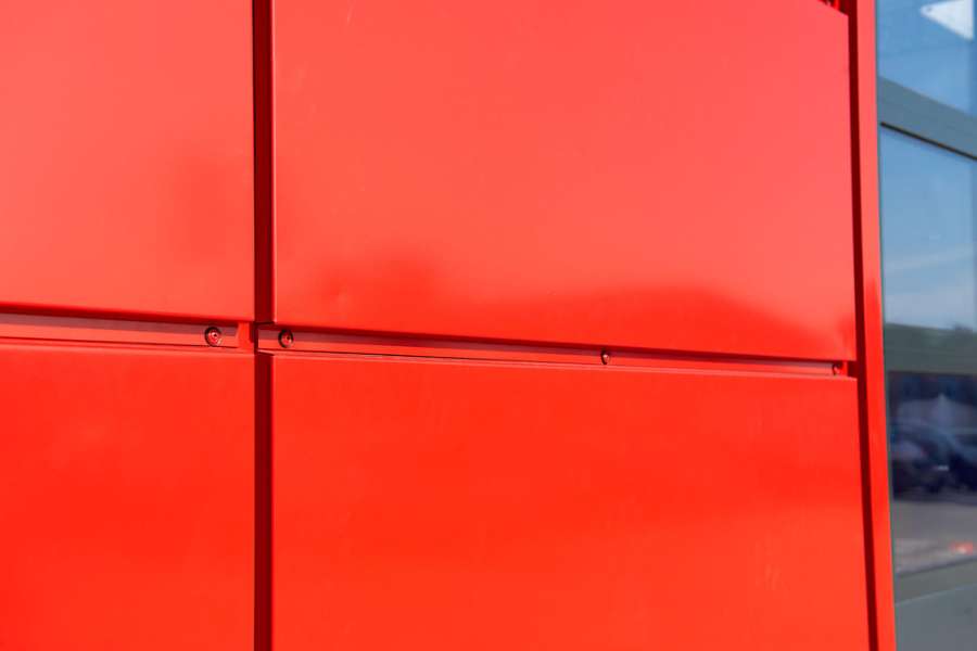 Facadeløsning lever op til bilbranchens traditioner, Vævervej 16, 8800 Viborg